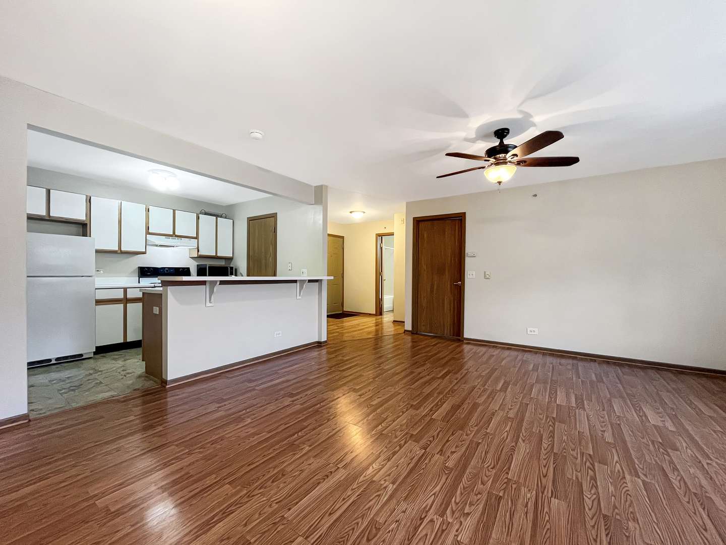 1524 W Sand Bar Court #2C, Round Lake, IL 60073