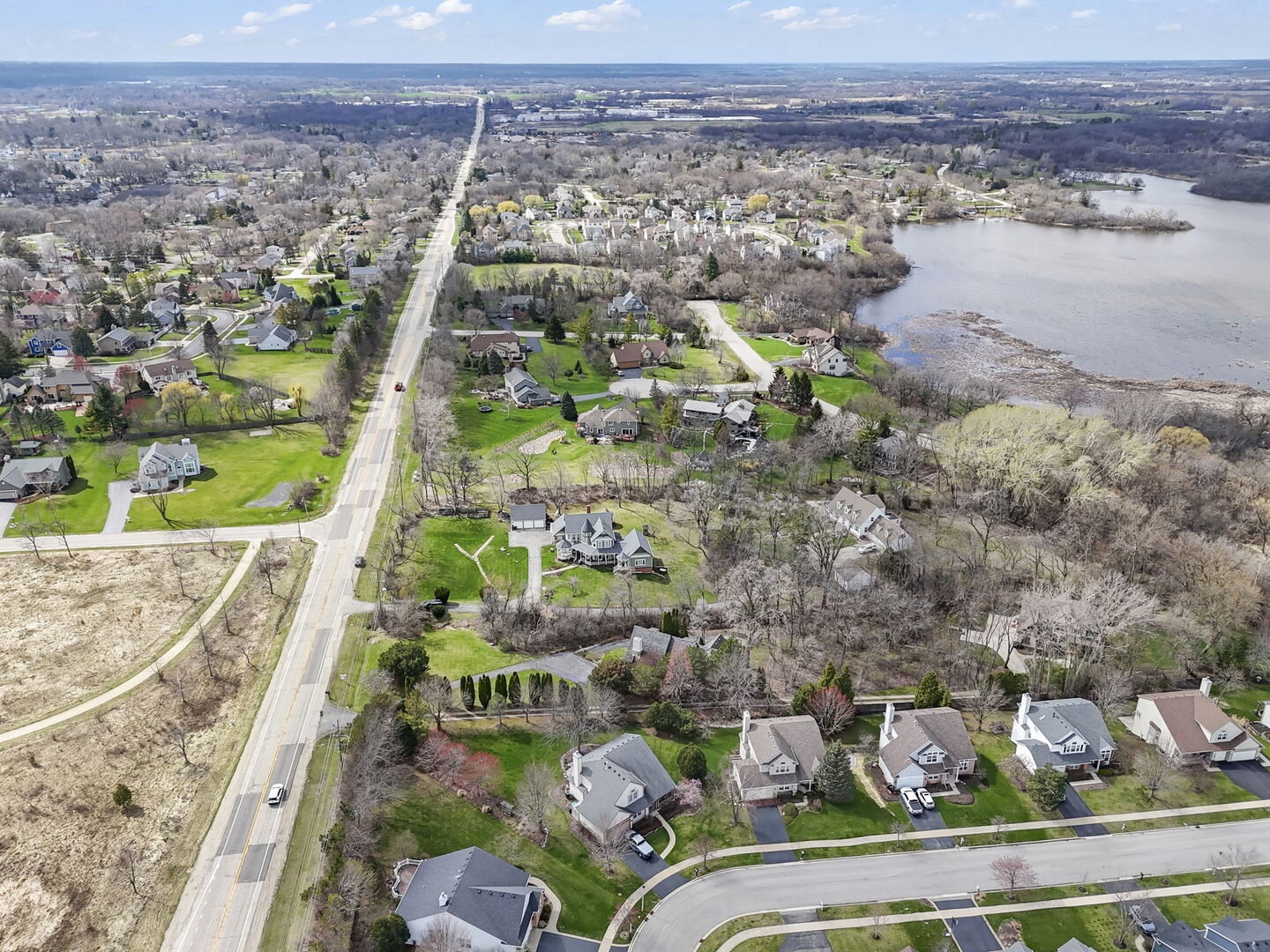 1205 E Bonner Road, Wauconda, IL 60084