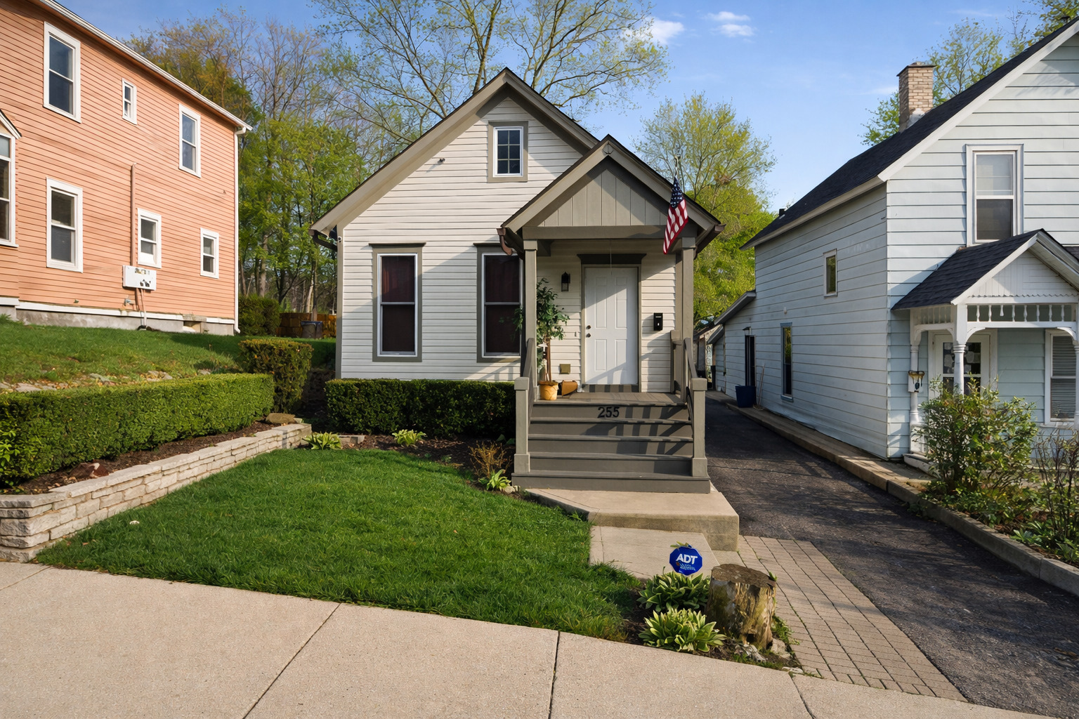 255 Bartlett Place, Elgin, IL 60120