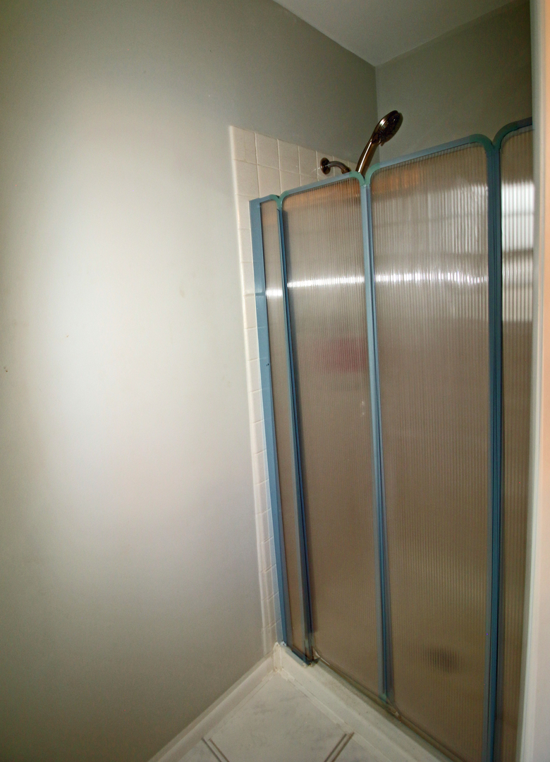 1017 Mayfair Drive, Libertyville, IL 60048