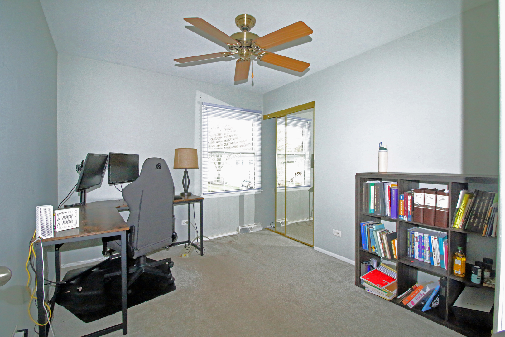 1017 Mayfair Drive, Libertyville, IL 60048