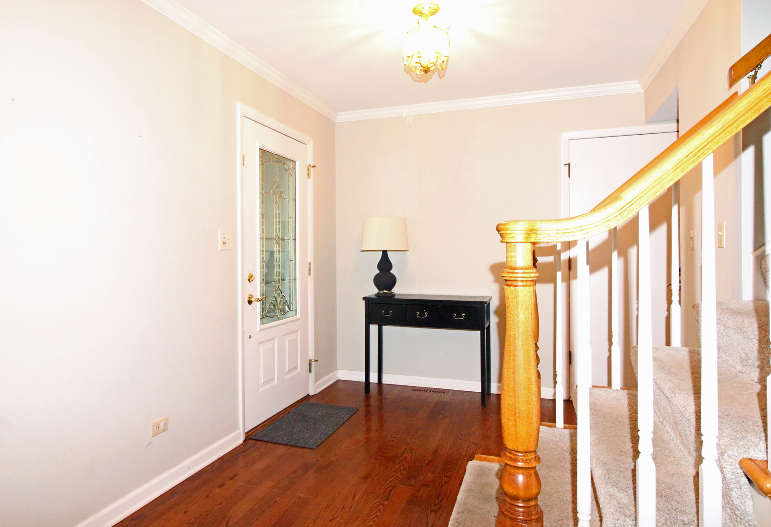 1017 Mayfair Drive, Libertyville, IL 60048