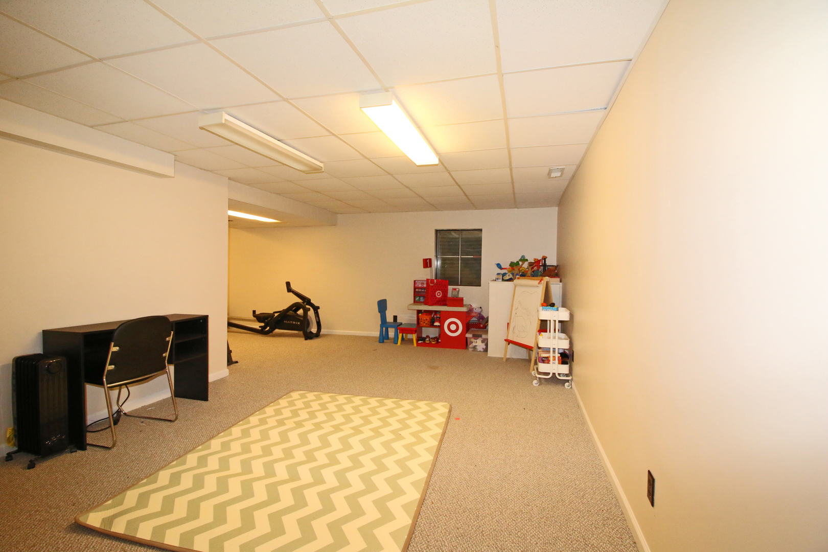 1017 Mayfair Drive, Libertyville, IL 60048