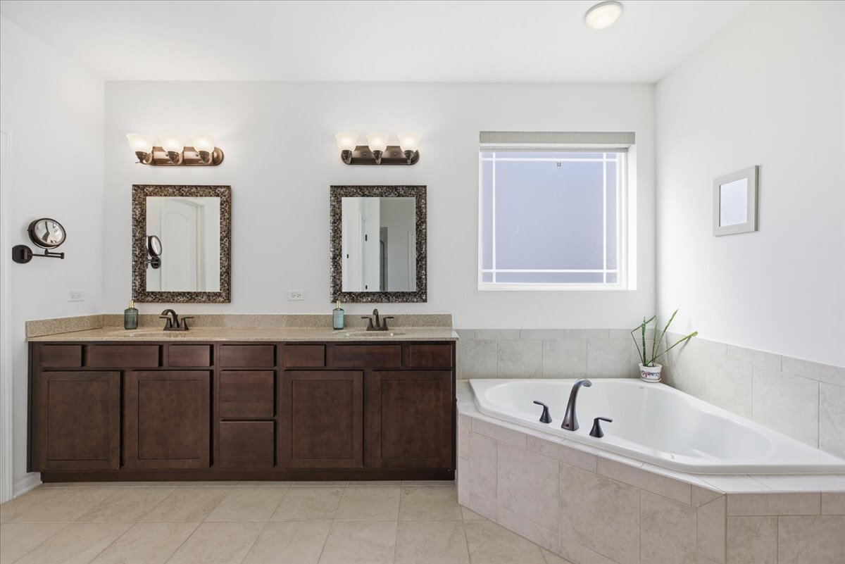 1457 Spalding Avenue, Elburn, IL 60119