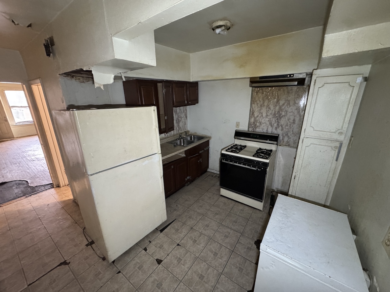 940 N Hamlin Avenue, Chicago, IL 60651