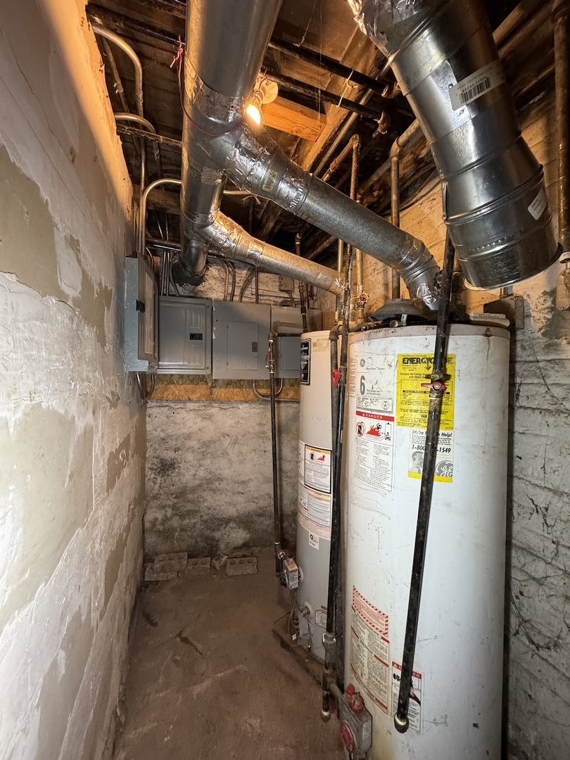 940 N Hamlin Avenue, Chicago, IL 60651