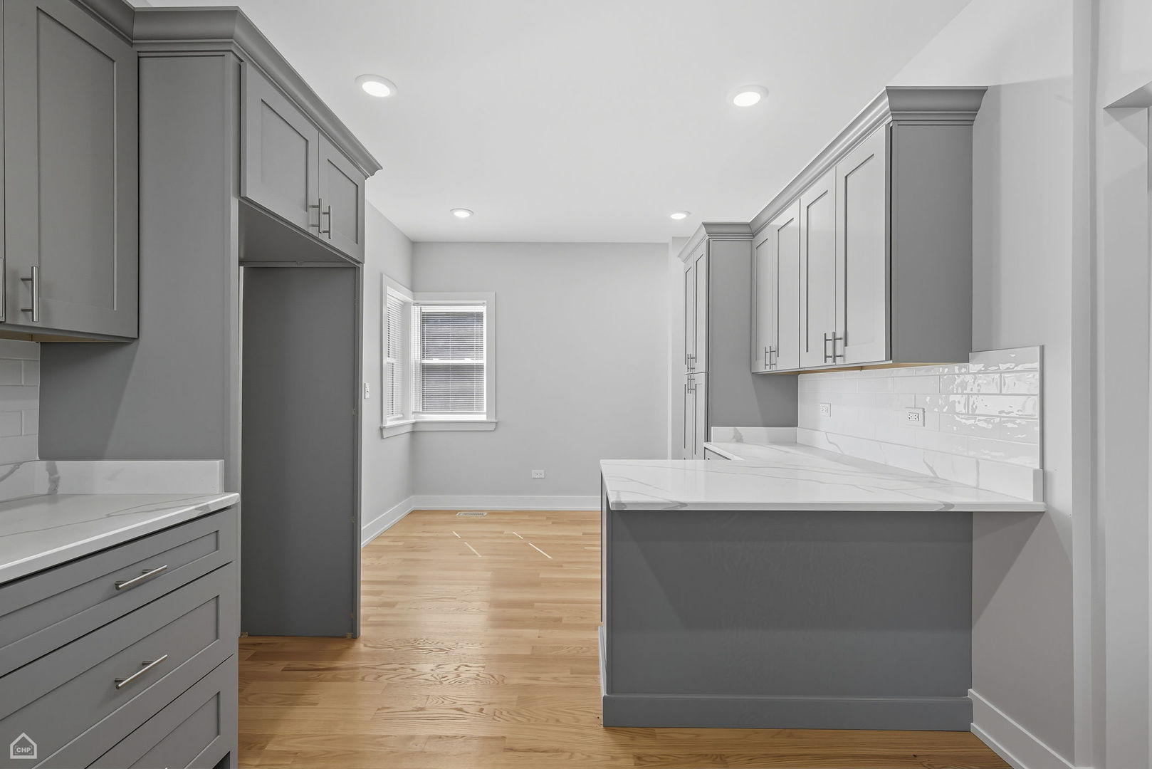 9845 S Hoyne Avenue, Chicago, IL 60643