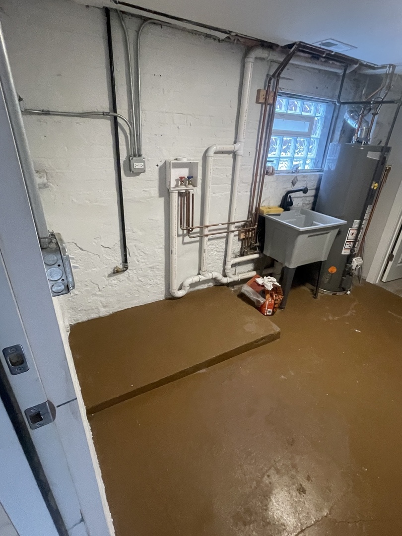 9845 S Hoyne Avenue, Chicago, IL 60643