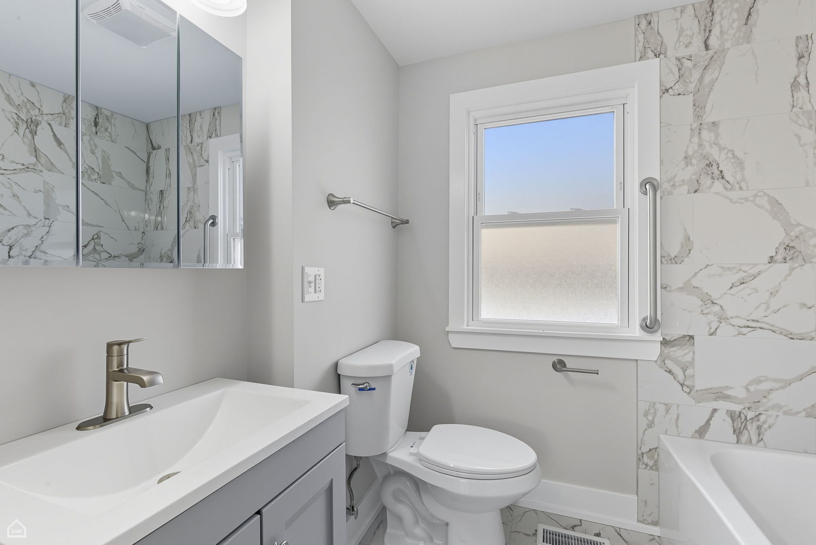 9845 S Hoyne Avenue, Chicago, IL 60643