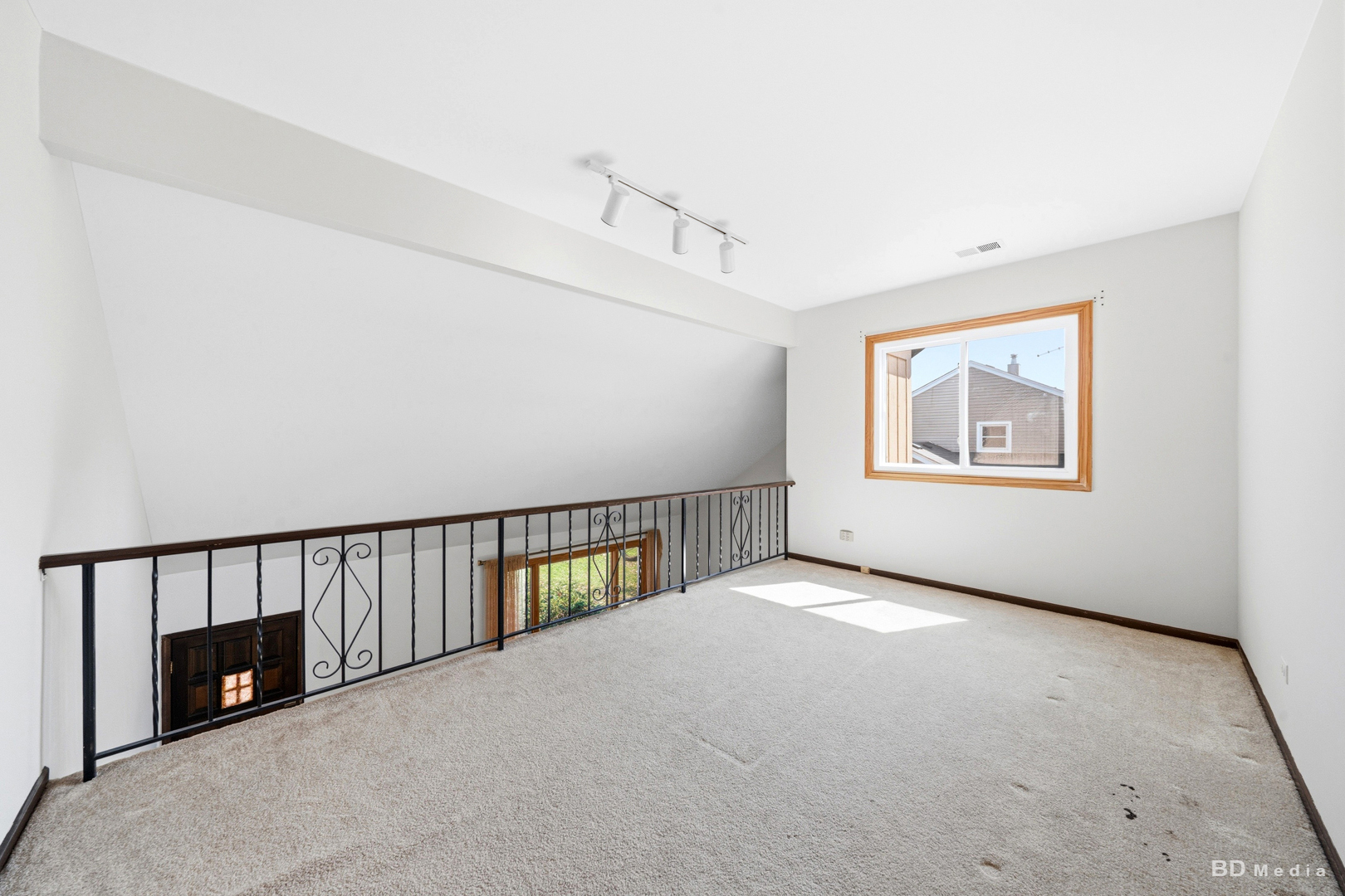 201 N River Road, Naperville, IL 60540