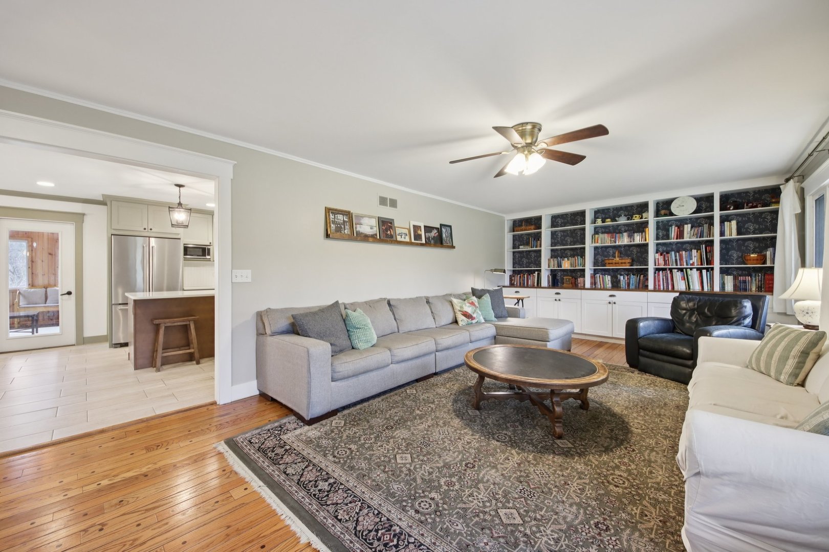 3720 Great Hill Road, Crystal Lake, IL 60012