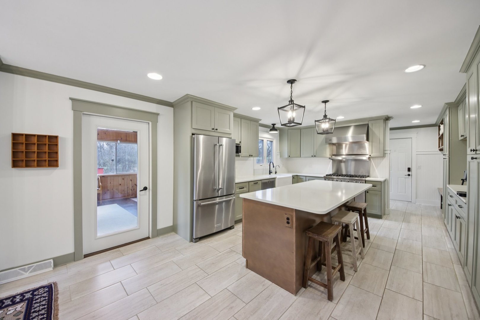 3720 Great Hill Road, Crystal Lake, IL 60012