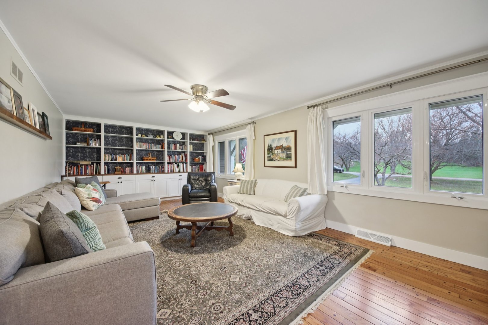 3720 Great Hill Road, Crystal Lake, IL 60012