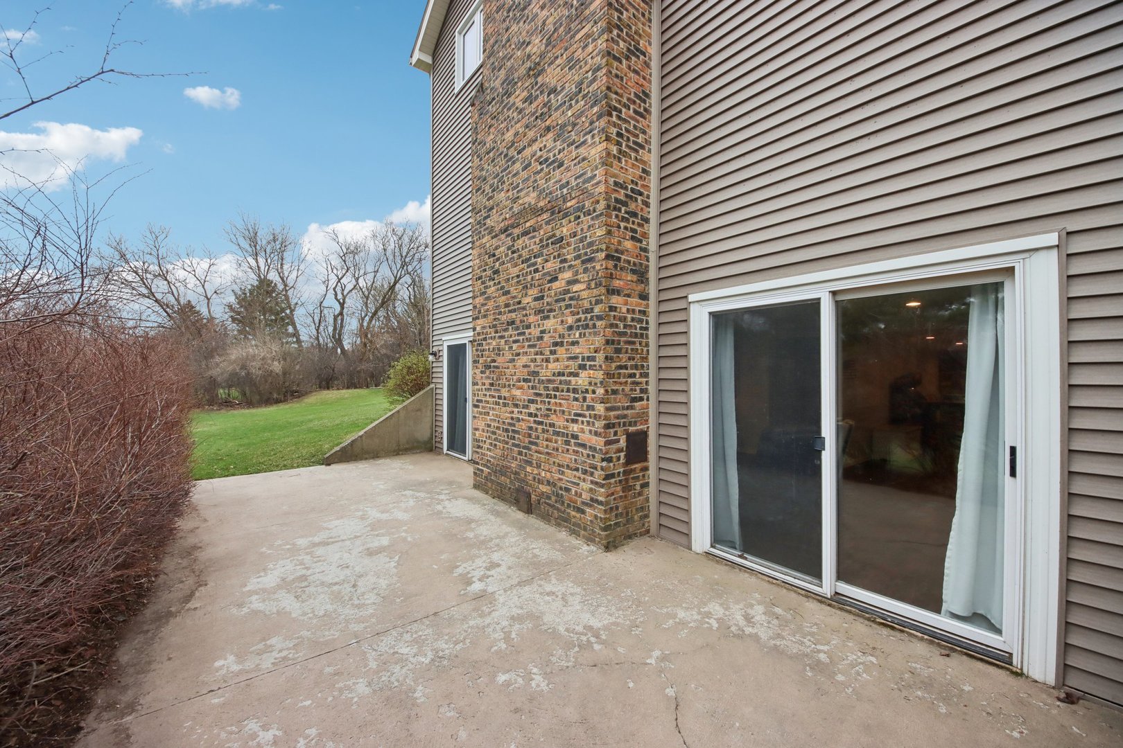 3720 Great Hill Road, Crystal Lake, IL 60012