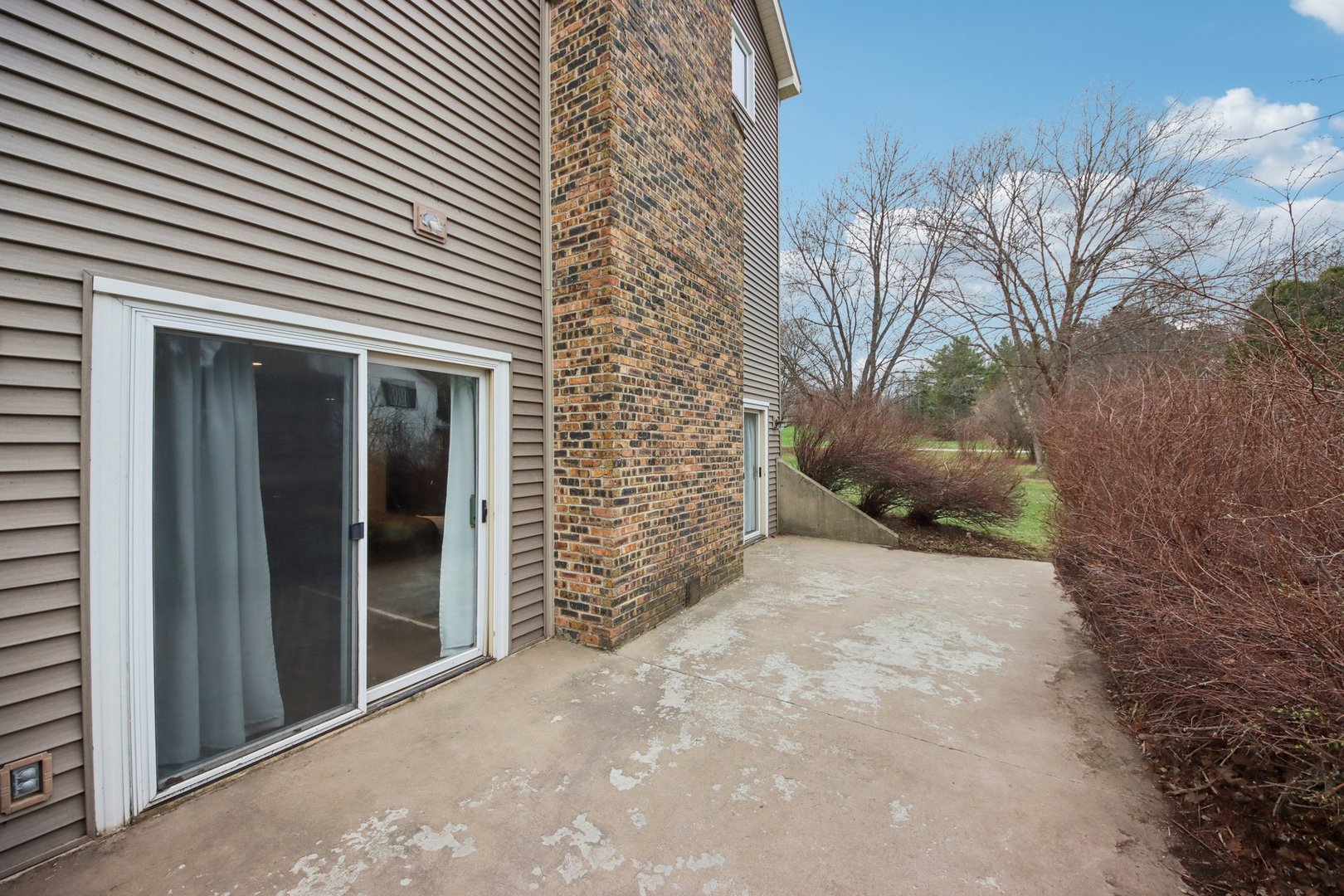 3720 Great Hill Road, Crystal Lake, IL 60012