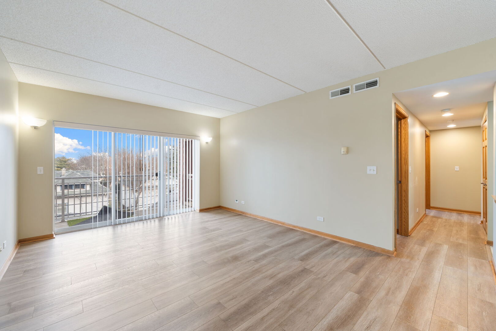 6559 W George Street #309, Chicago, IL 60634