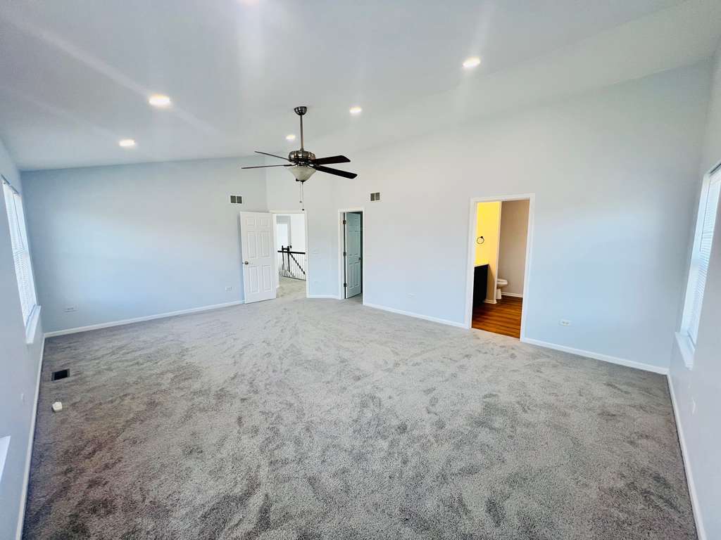 5 Player Court, Bolingbrook, IL 60490