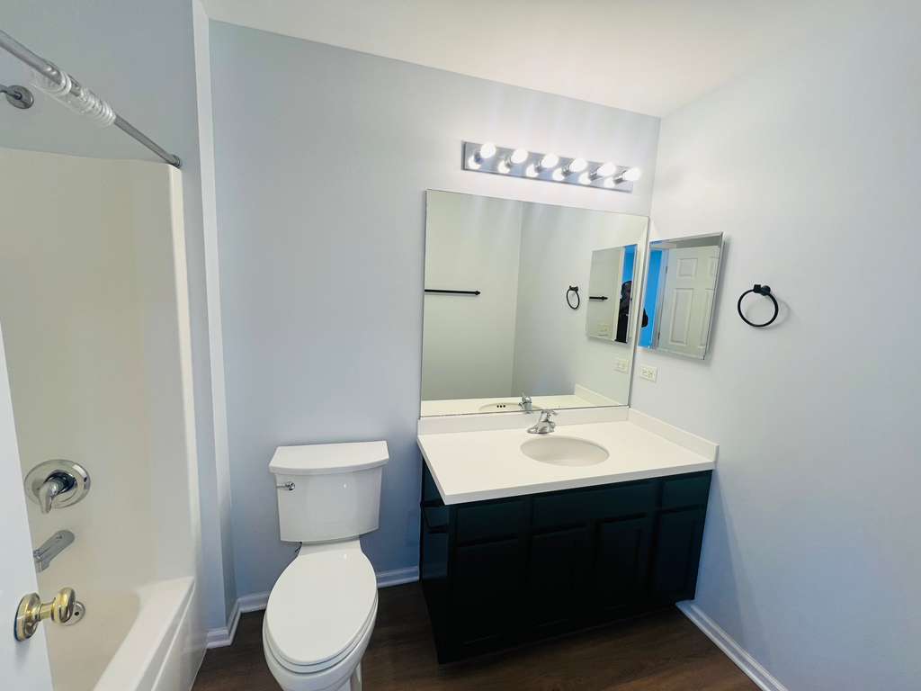 5 Player Court, Bolingbrook, IL 60490