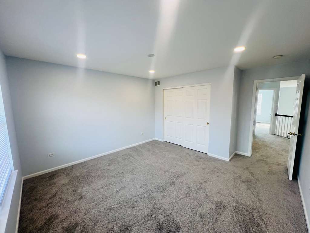 5 Player Court, Bolingbrook, IL 60490