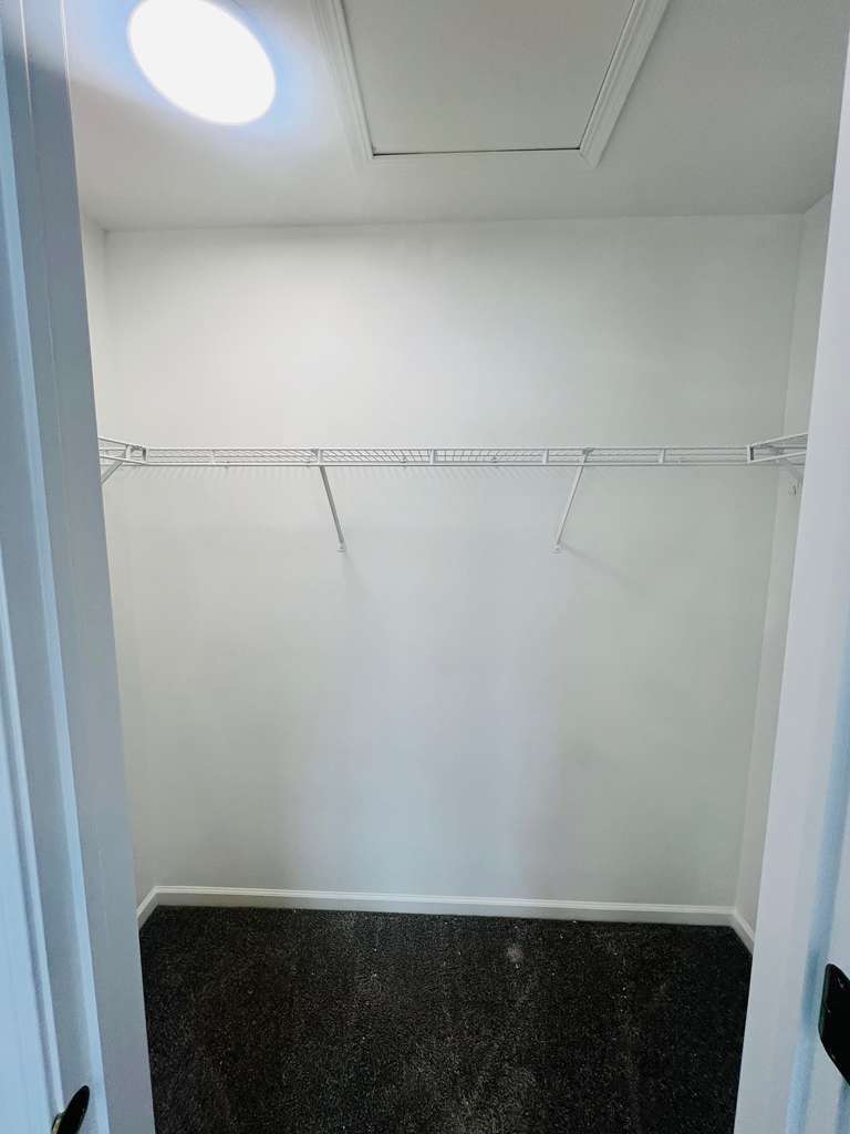 5 Player Court, Bolingbrook, IL 60490