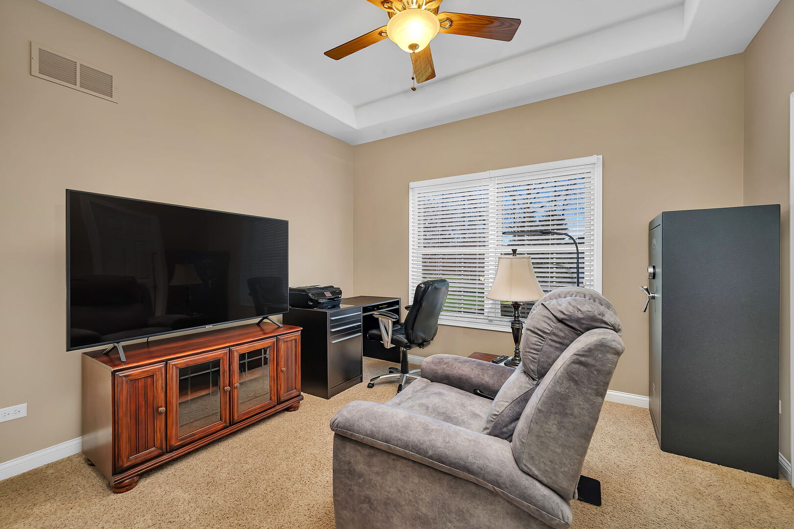 24652 Coachford Court, Shorewood, IL 60404