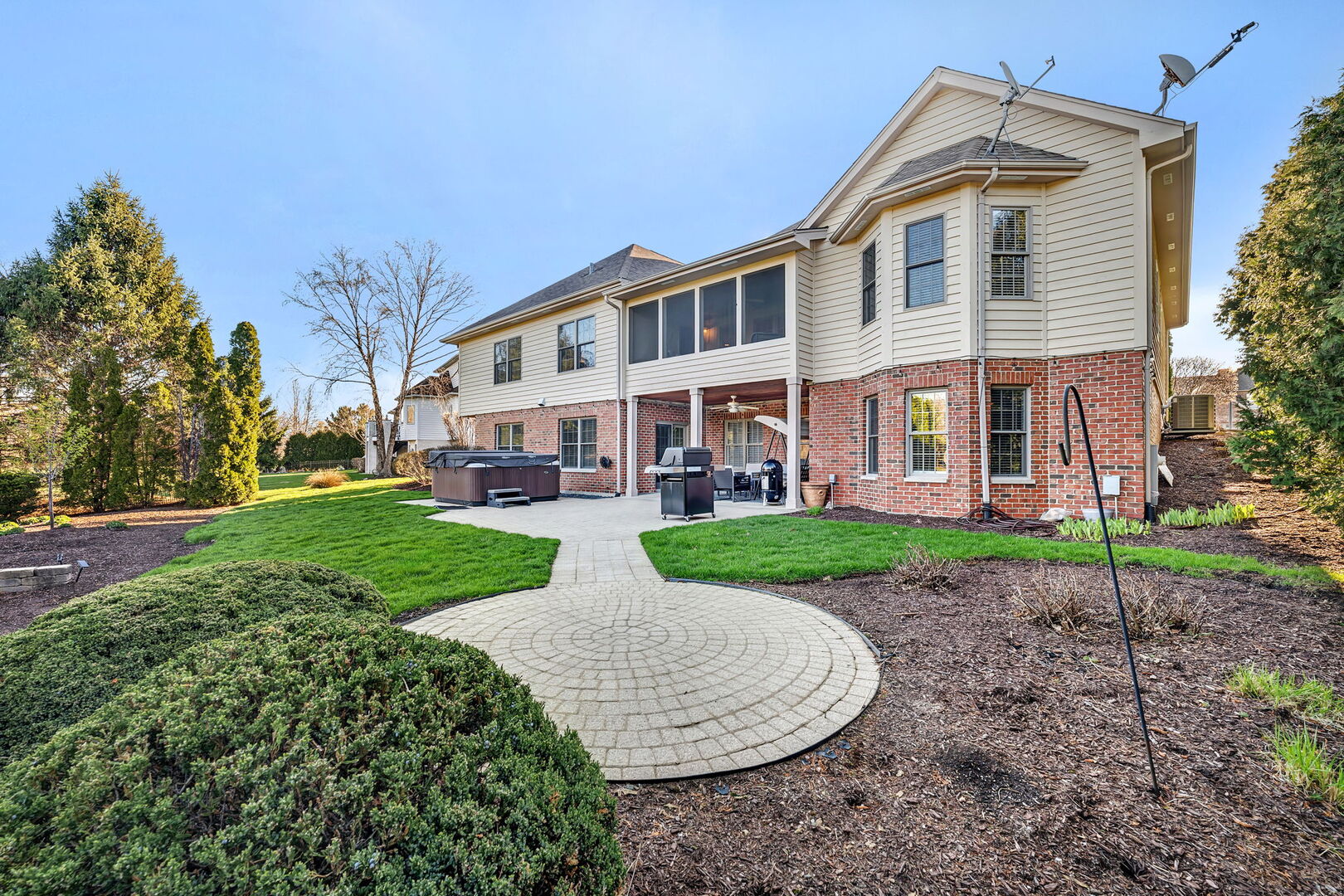 24652 Coachford Court, Shorewood, IL 60404