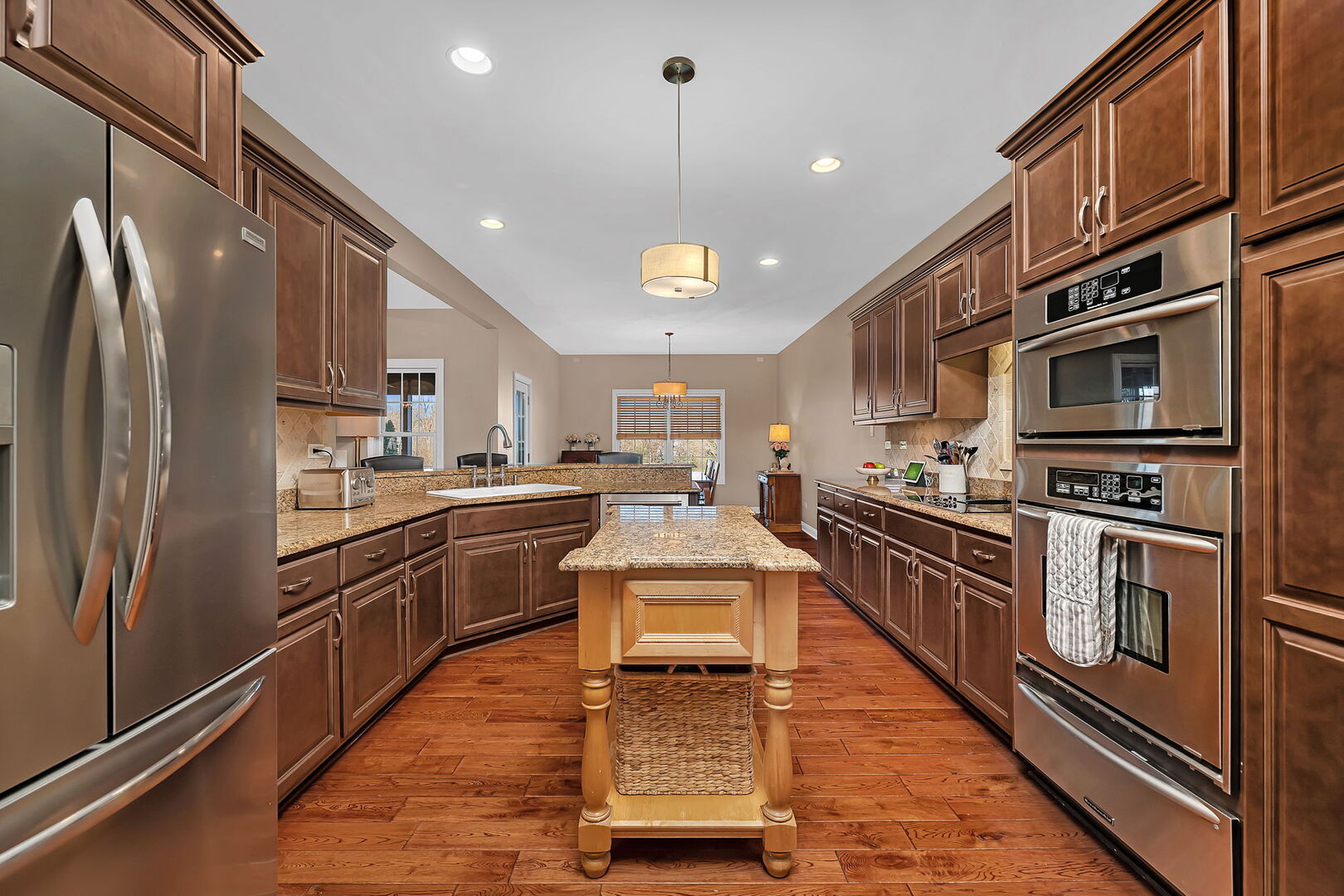 24652 Coachford Court, Shorewood, IL 60404