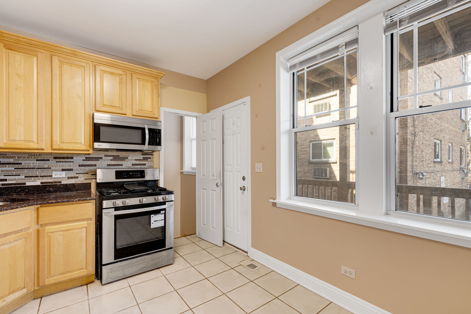 931 Brummel Street #103, Evanston, IL 60202