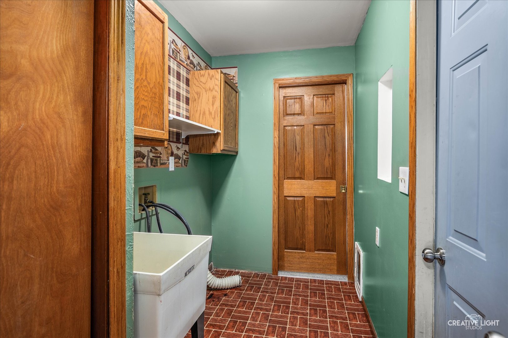 1652 Hilda Drive, Lake Holiday, IL 60548