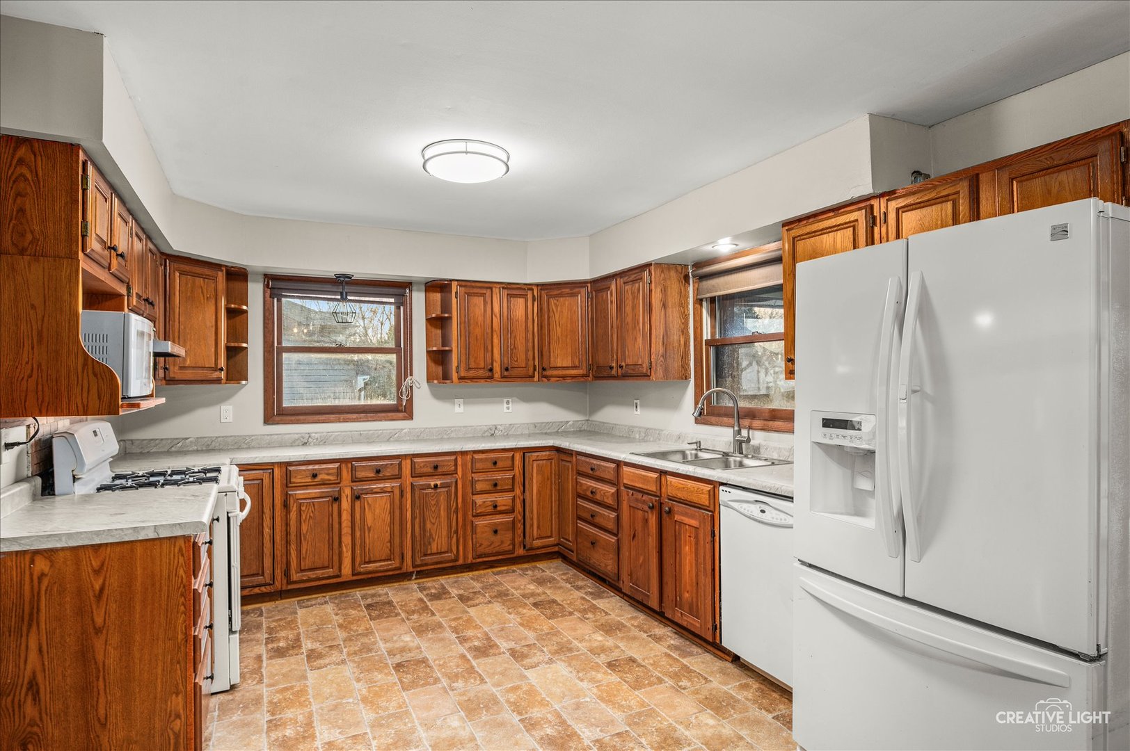 1652 Hilda Drive, Lake Holiday, IL 60548