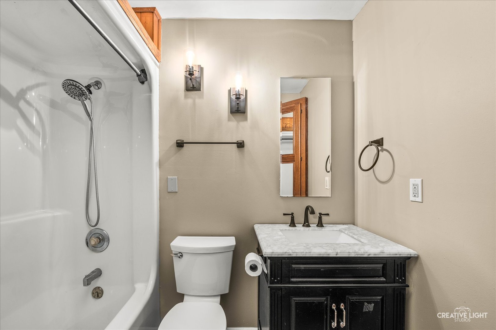 1652 Hilda Drive, Lake Holiday, IL 60548