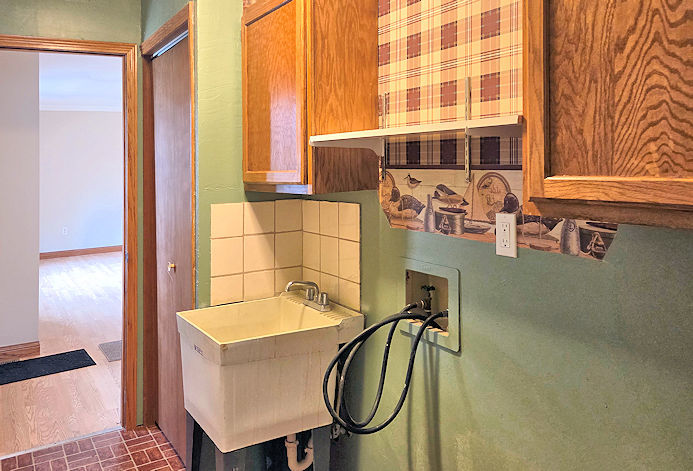 1652 Hilda Drive, Lake Holiday, IL 60548