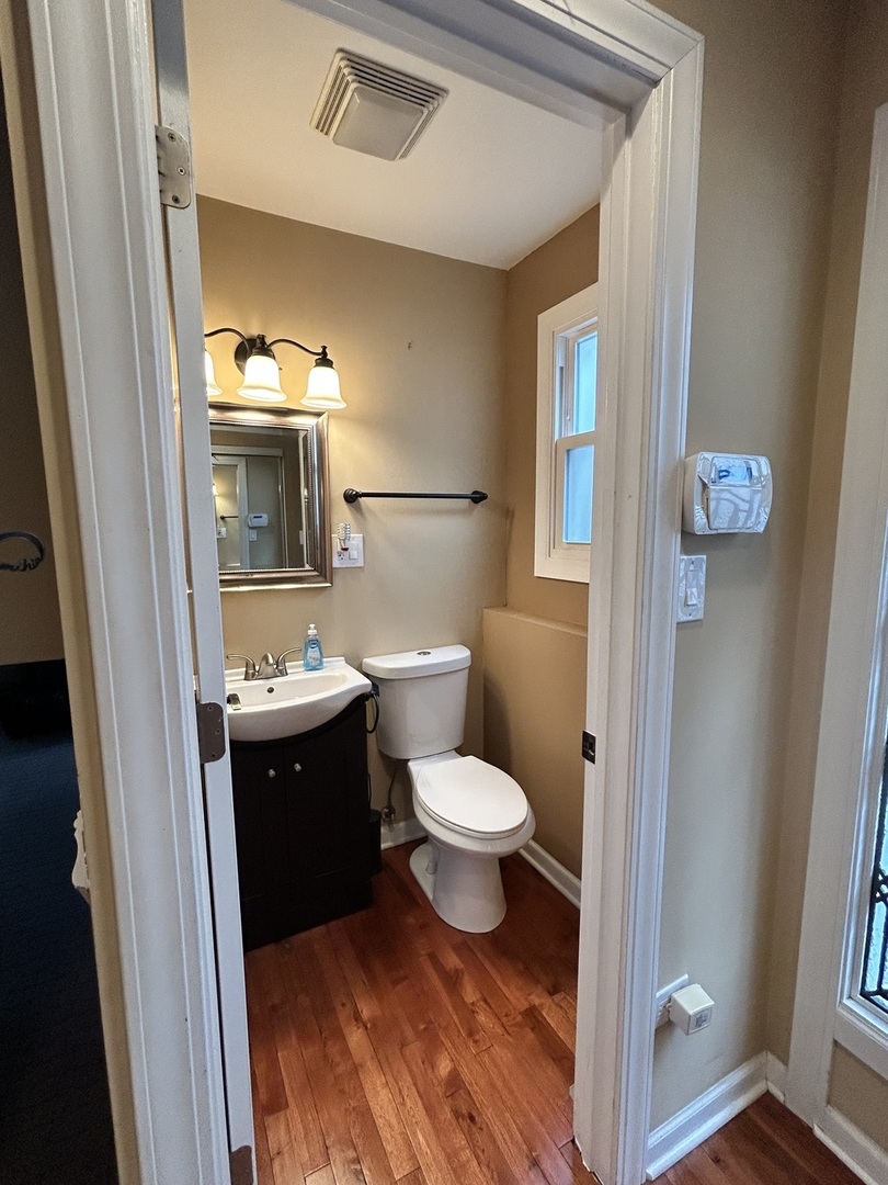 11825 S Bishop Street, Chicago, IL 60643