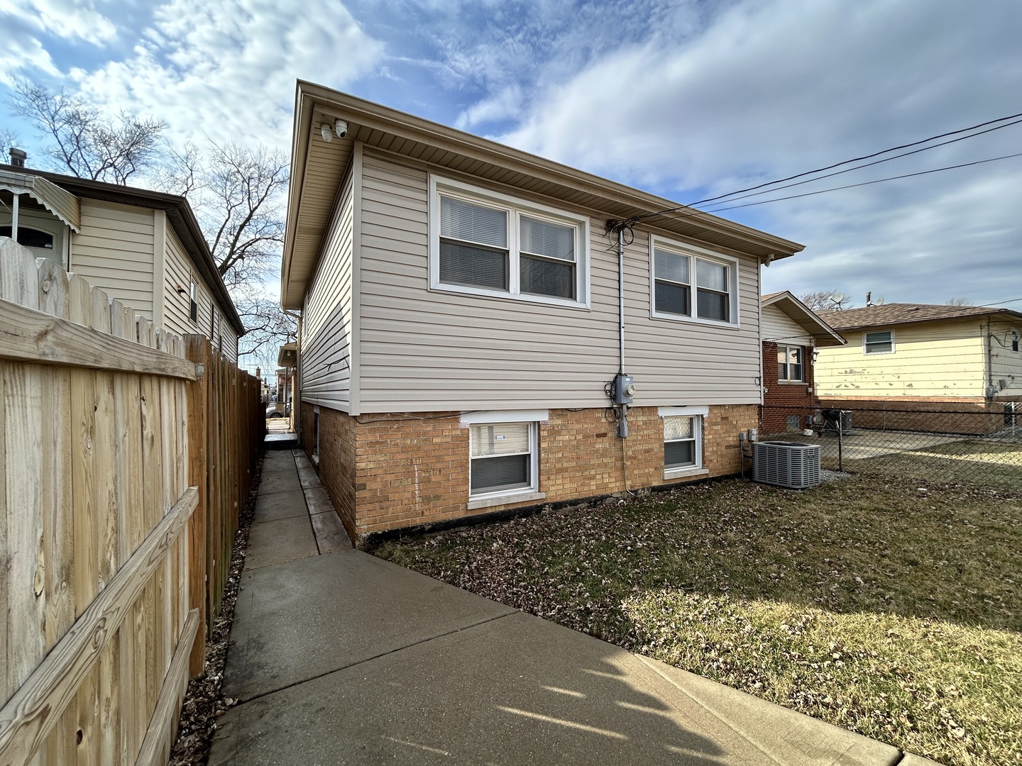 11825 S Bishop Street, Chicago, IL 60643