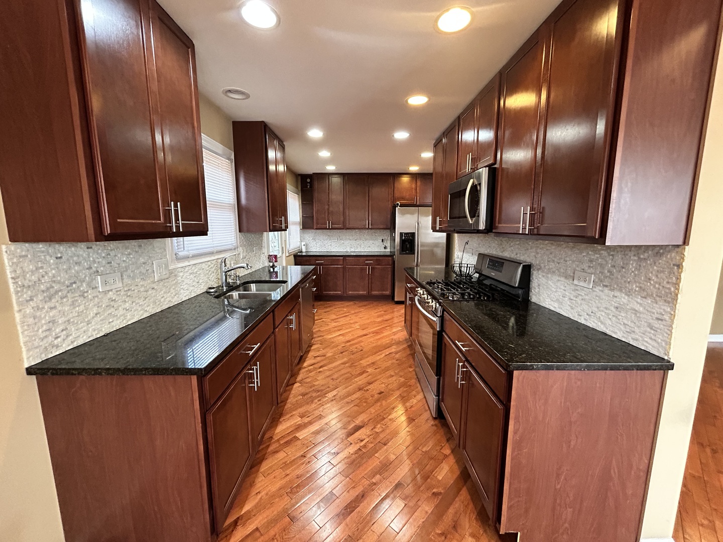 11825 S Bishop Street, Chicago, IL 60643