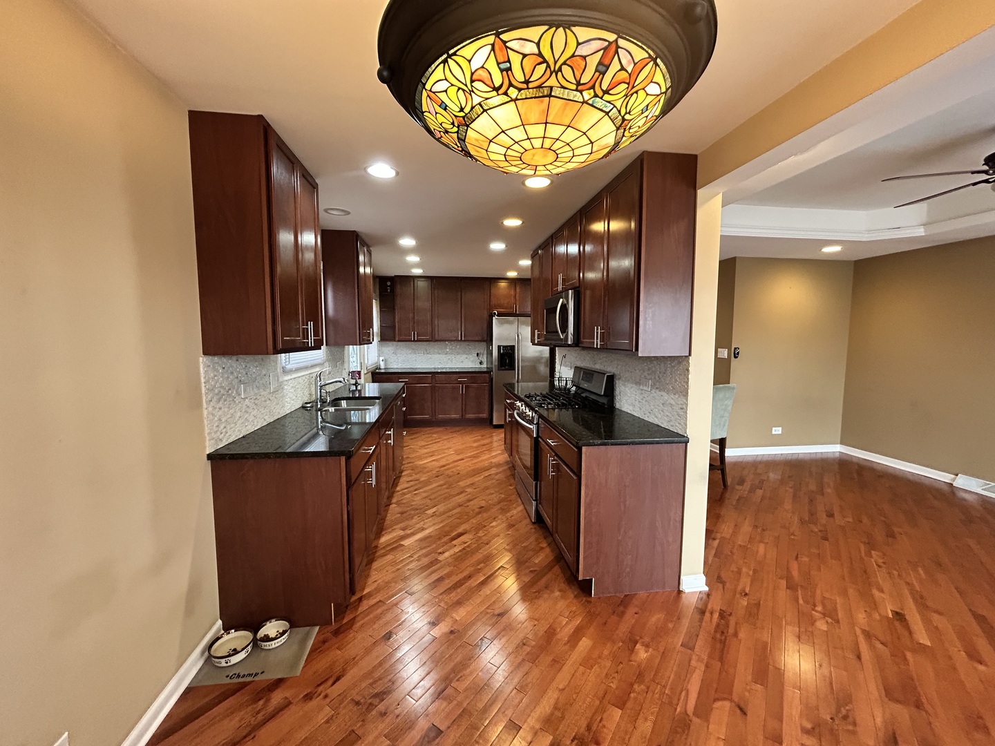 11825 S Bishop Street, Chicago, IL 60643