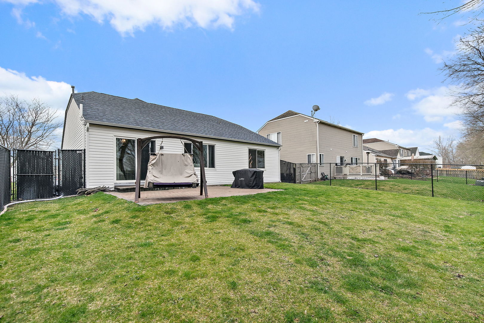 2611 Stanton Circle, Lake In The Hills, IL 60156