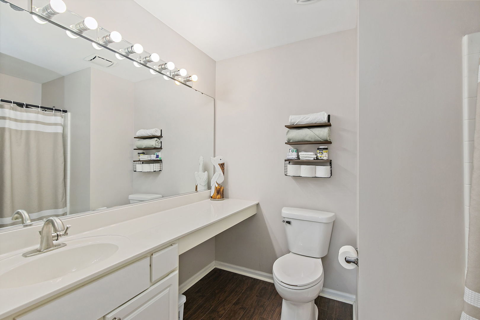 2611 Stanton Circle, Lake In The Hills, IL 60156