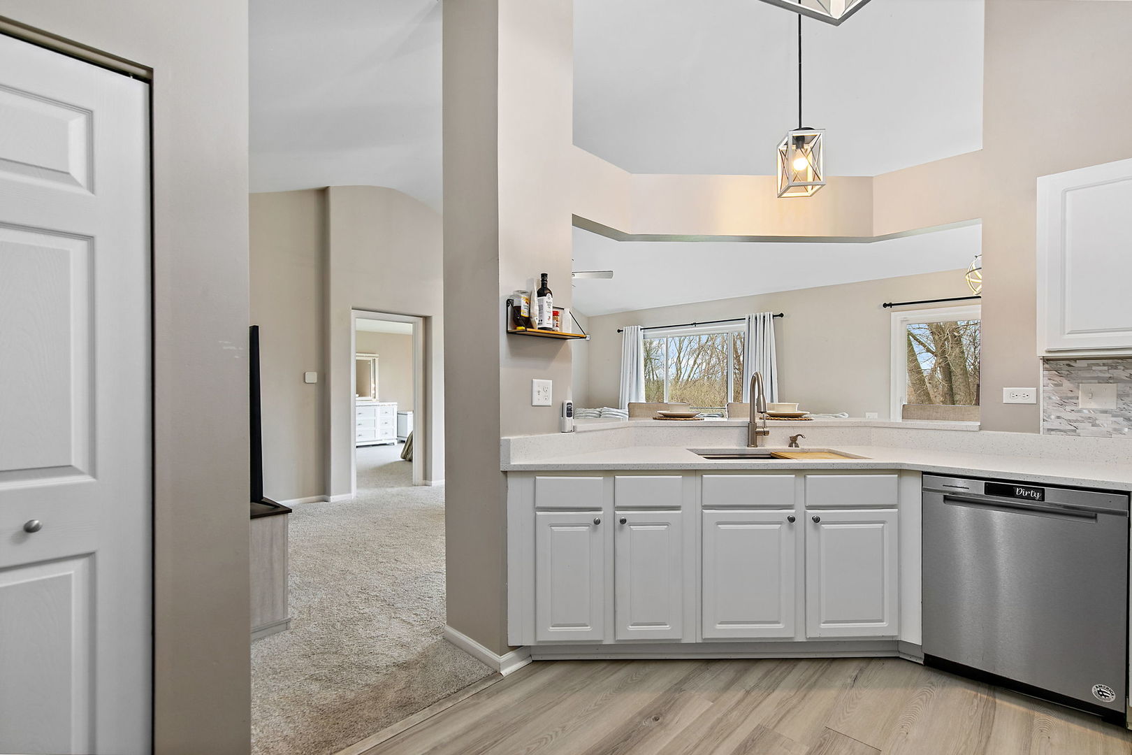 2611 Stanton Circle, Lake In The Hills, IL 60156