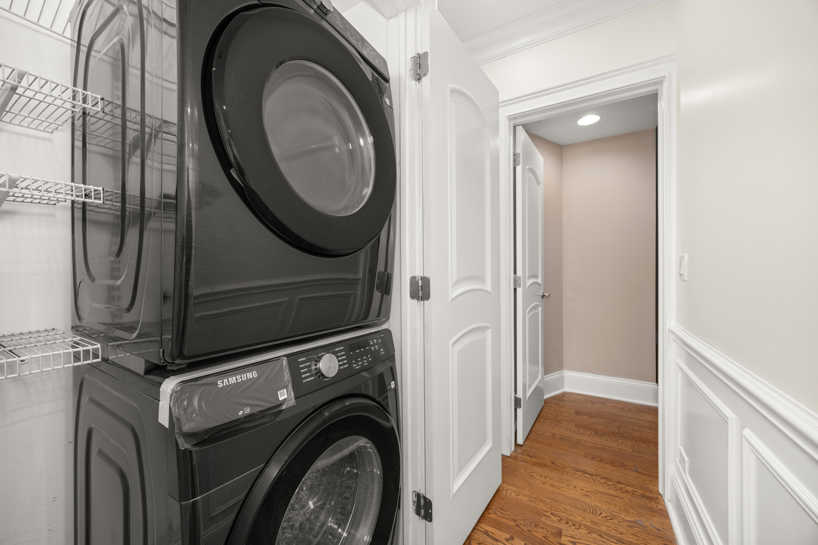 842 W Belle Plaine Avenue #GW, Chicago, IL 60613