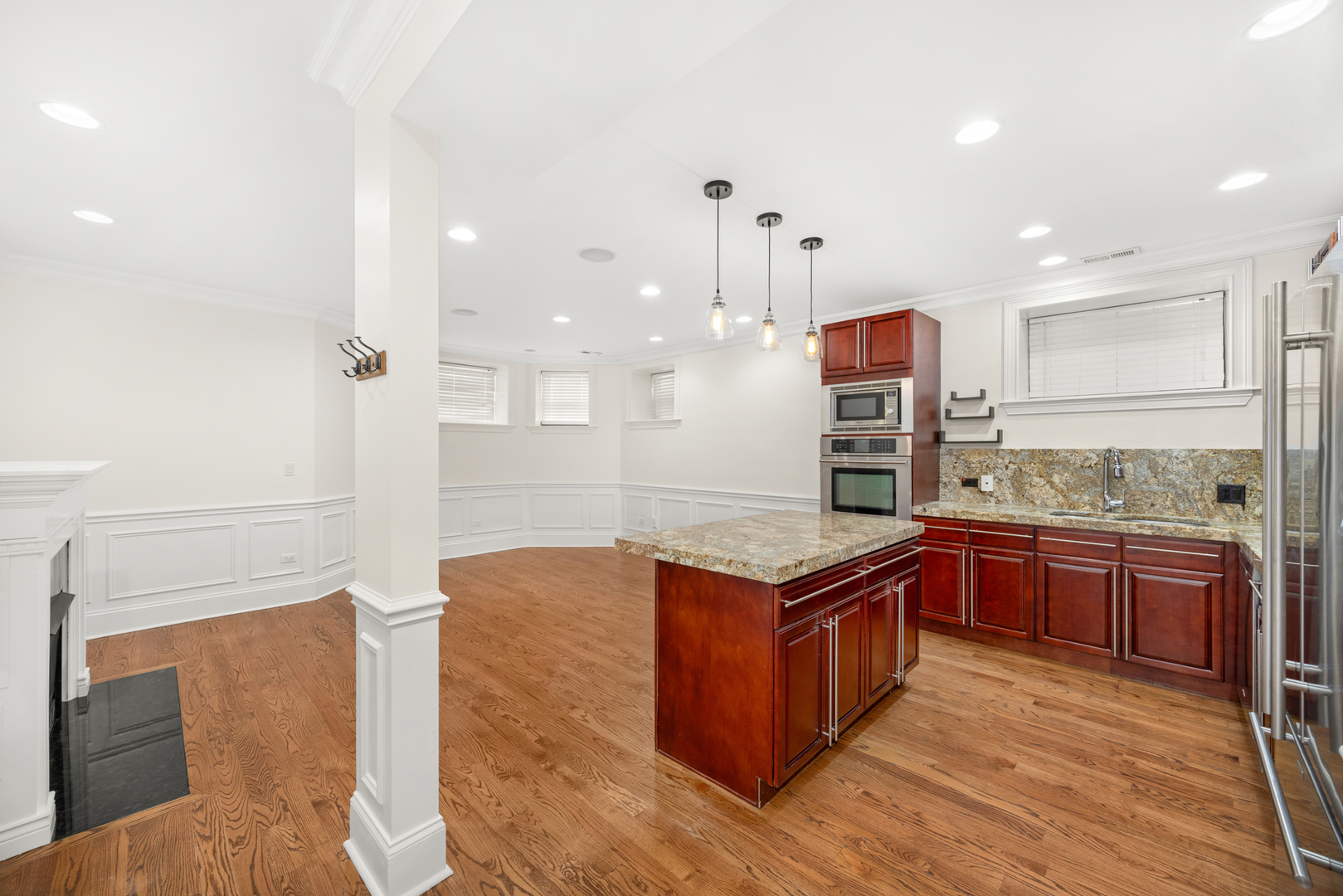 842 W Belle Plaine Avenue #GW, Chicago, IL 60613