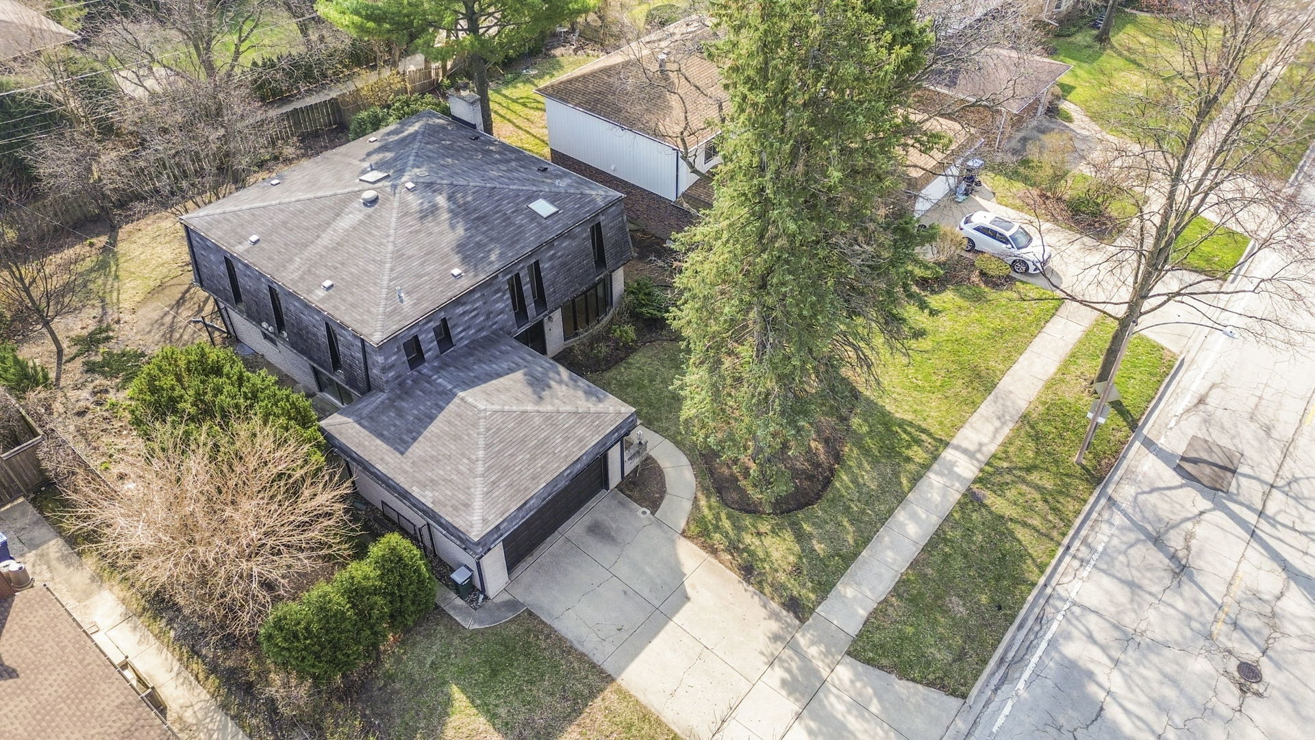 560 HUNTER Road, Wilmette, IL 60091