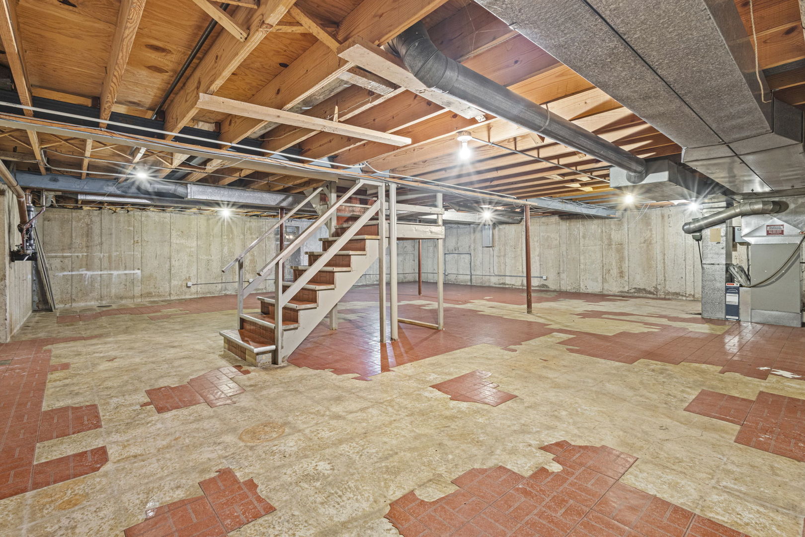 560 HUNTER Road, Wilmette, IL 60091