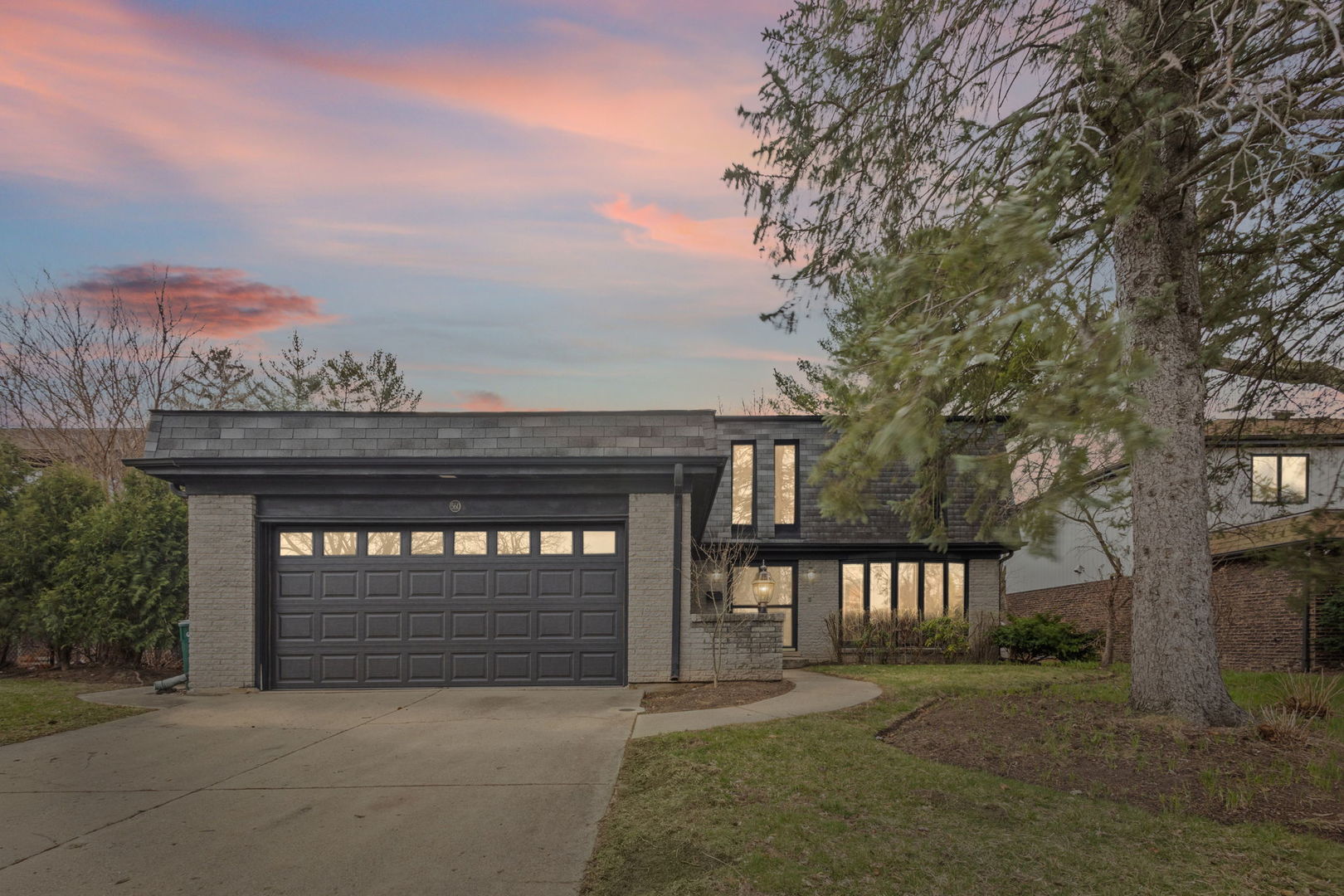 560 HUNTER Road, Wilmette, IL 60091