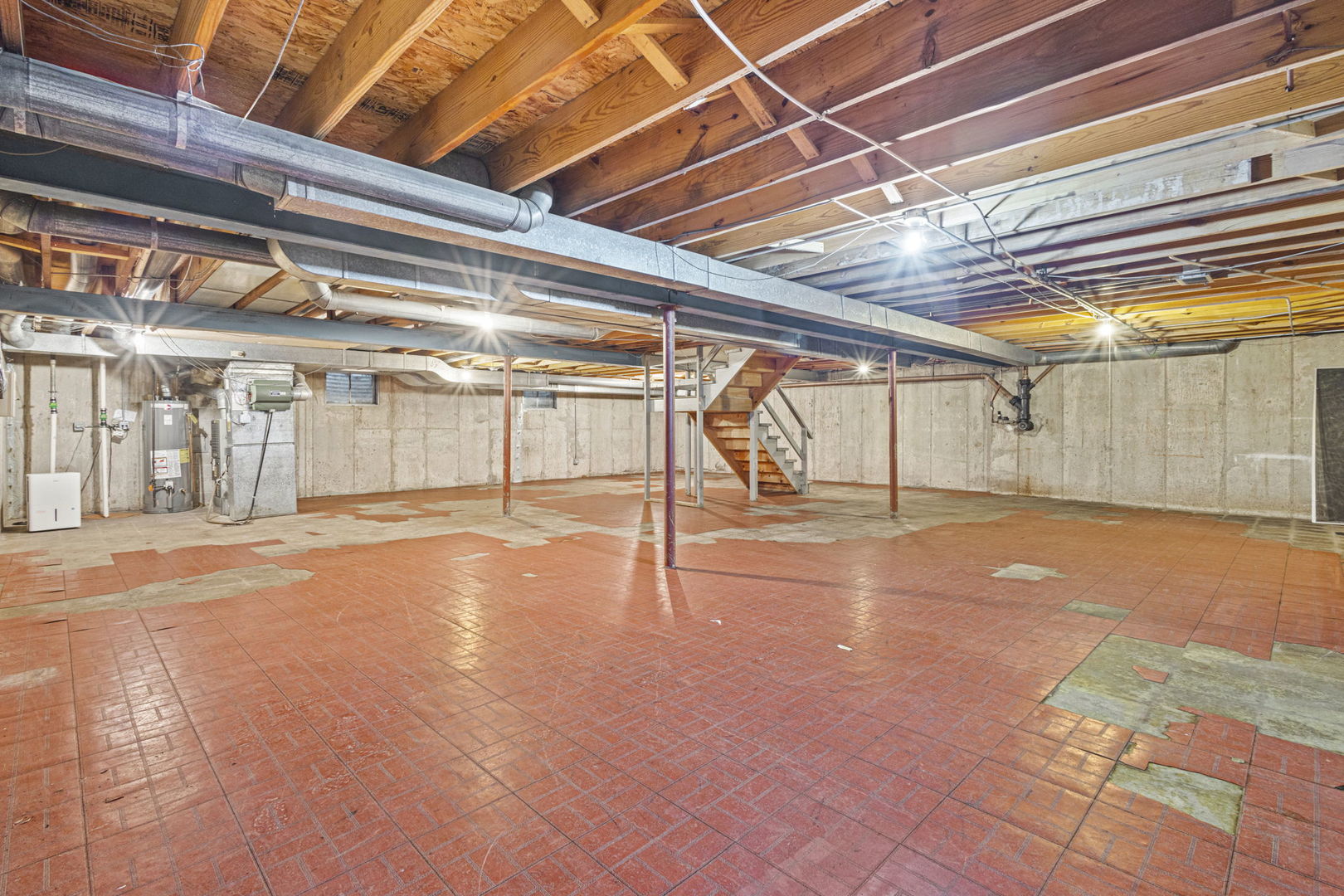 560 HUNTER Road, Wilmette, IL 60091