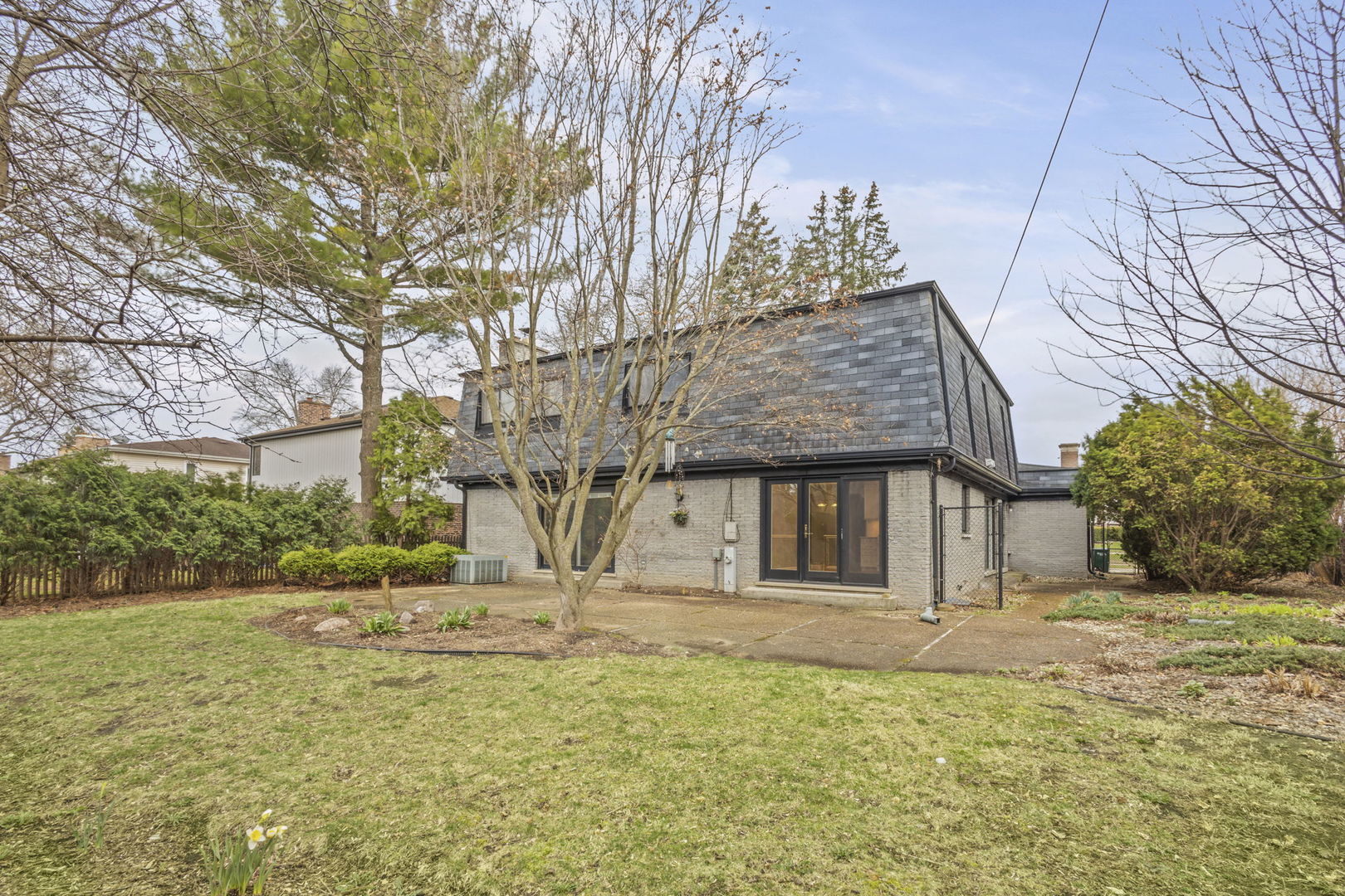 560 HUNTER Road, Wilmette, IL 60091