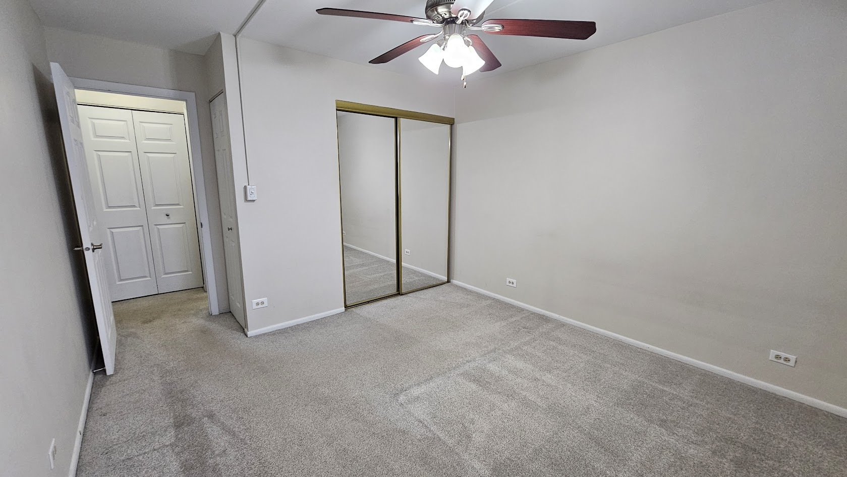 1460 Fairlane Drive #329, Schaumburg, IL 60193