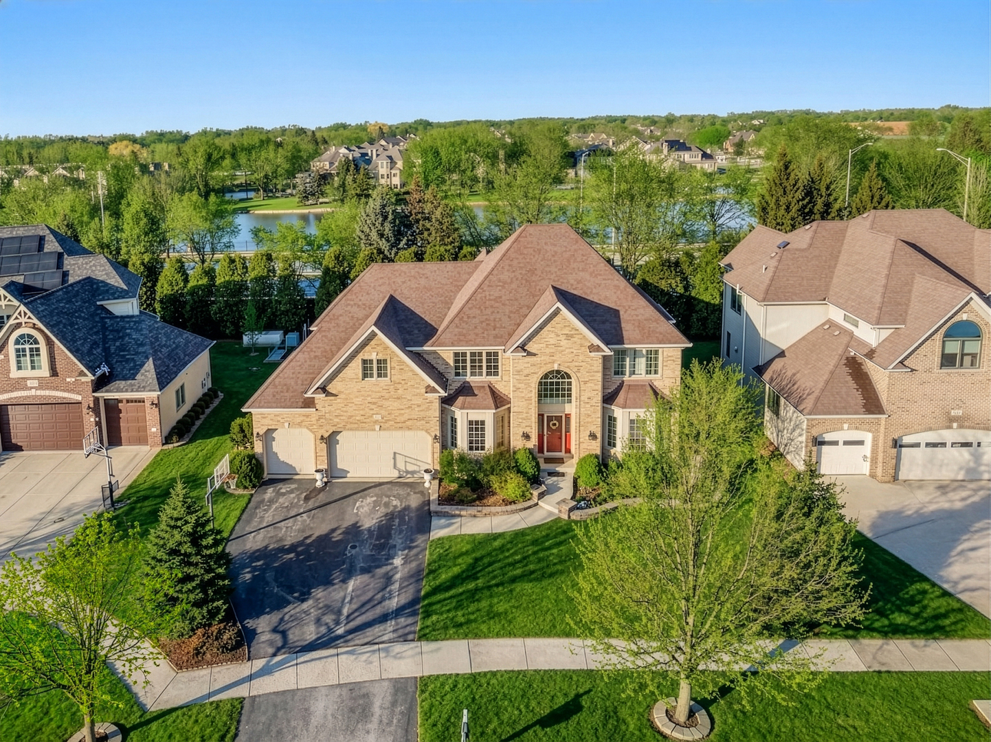 3111 Landore Drive, Naperville, IL 60564