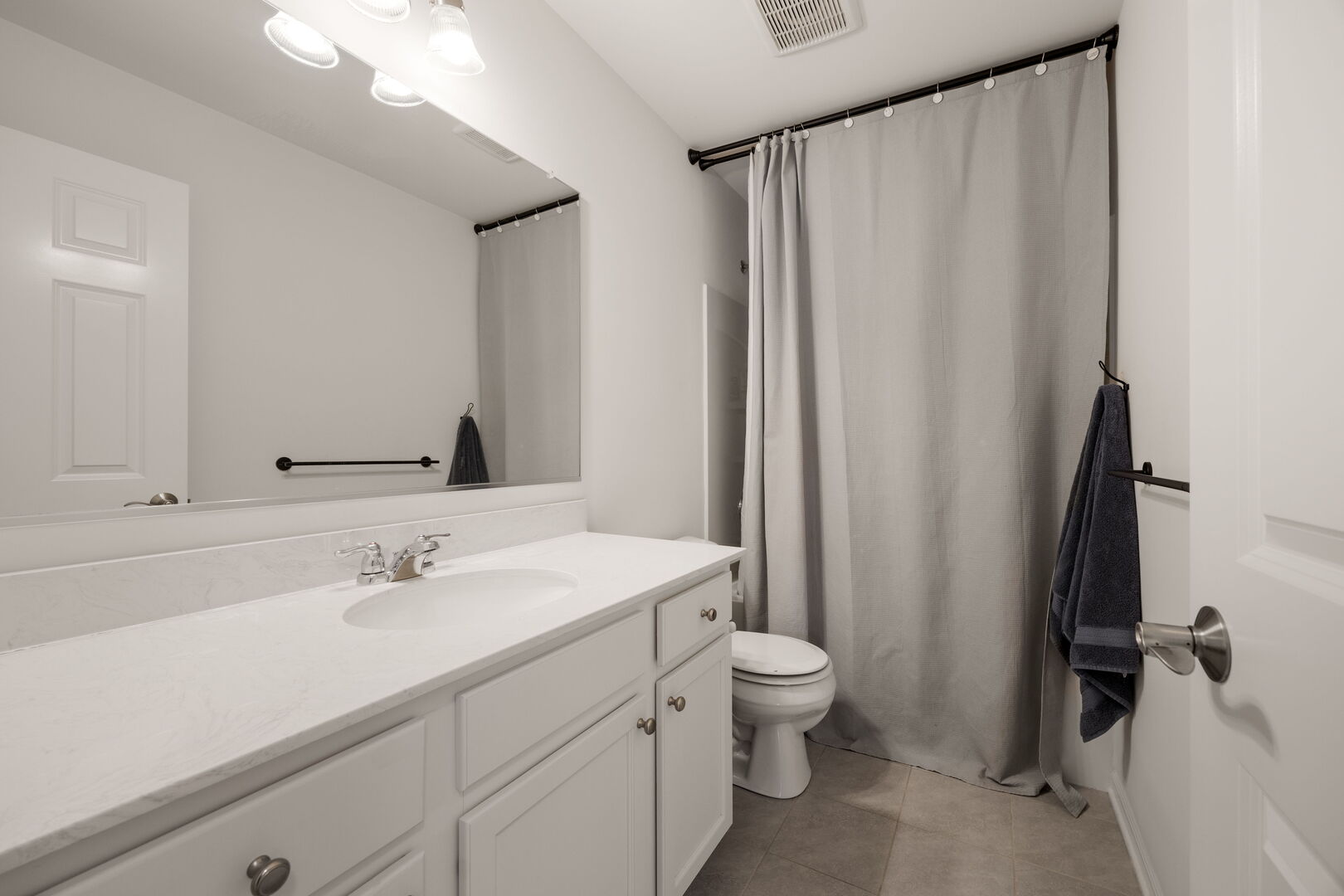 4196 Irving Road, Aurora, IL 60504