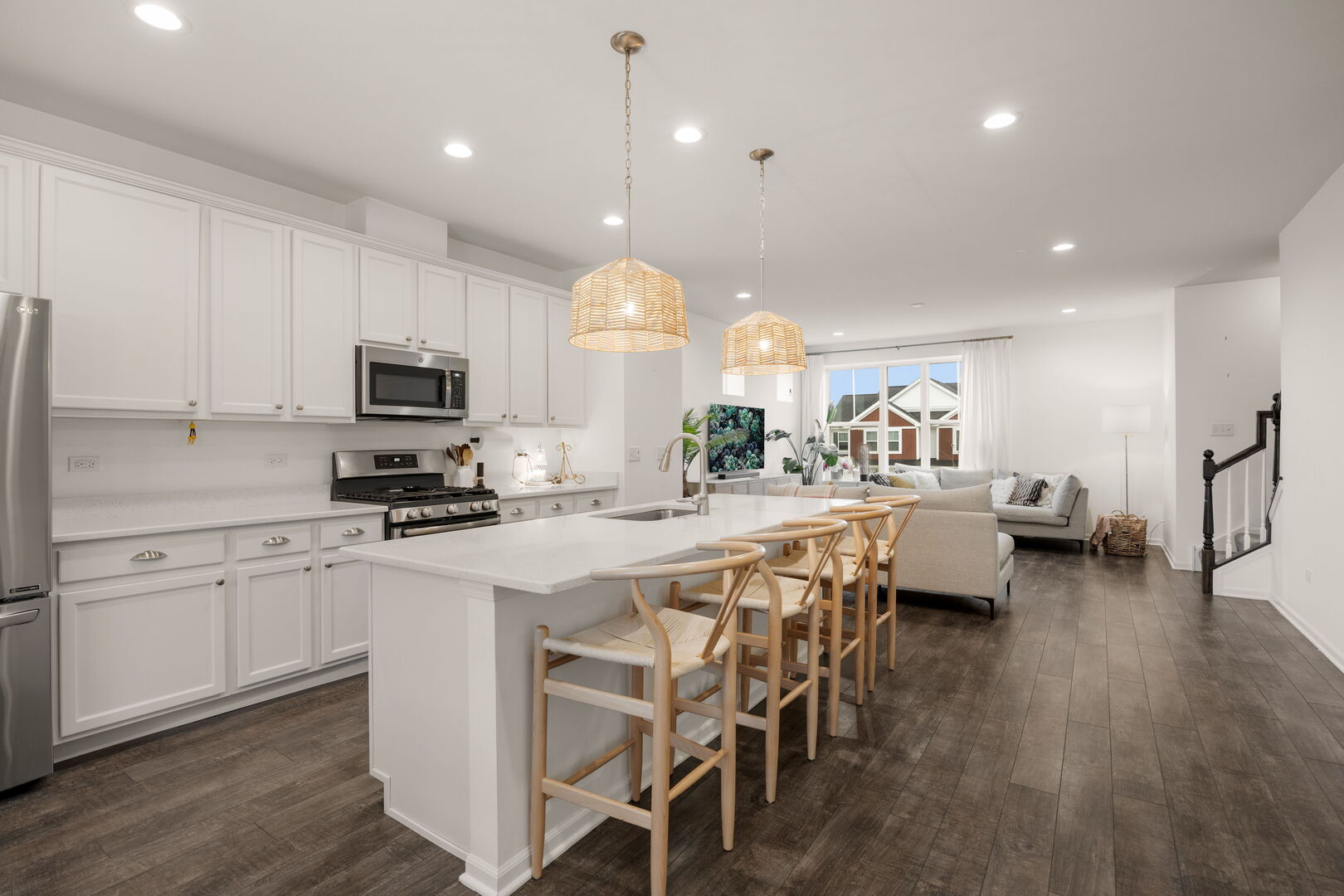 4196 Irving Road, Aurora, IL 60504